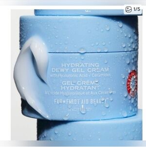 First Aid Beauty Hydrating Dewy Gel Cream - Sky Blue